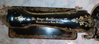 Máquina de coser Singer antigua