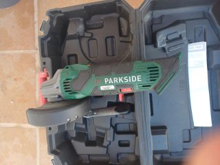 Amoladora Parkside a batería con maletín