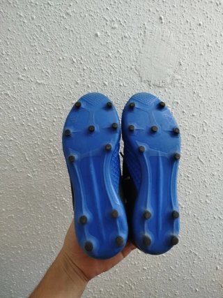 Botas de fútbol Adidas Talla 33