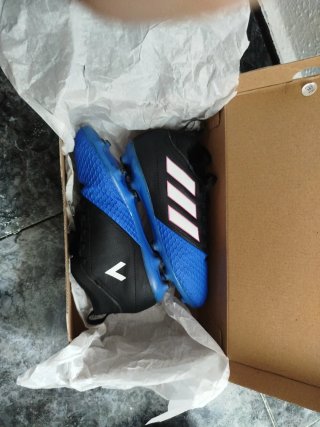 Botas de fútbol Adidas Talla 33