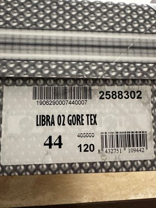 Botas FAL Gore-Tex Talla 44 suela Vibram. Nuevas