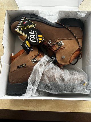 Botas FAL Gore-Tex Talla 44 suela Vibram. Nuevas