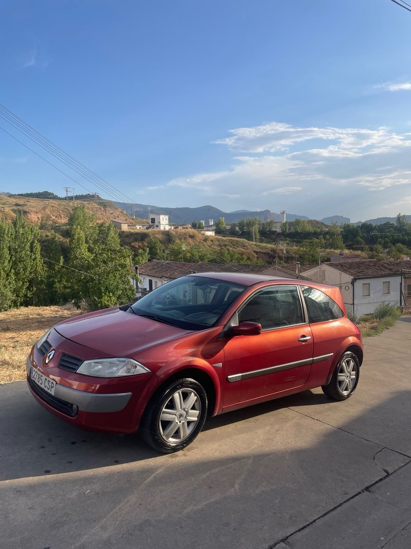 Renault Megane 2004 - foto 1