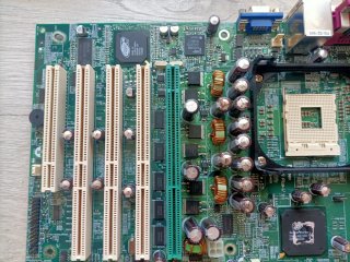 Placa base servidor AOpen AX4S Plus-U