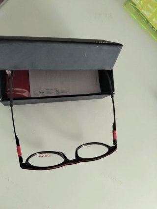Gafas Hugo Boss Montura Negra y Roja