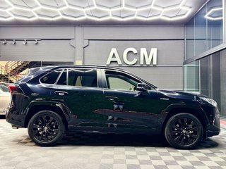 Toyota Rav4 2.5l 220H Black Edition 4WD