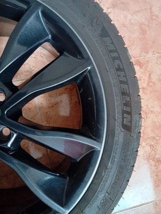 Llantas 17 Originales + Neumáticos Michelin