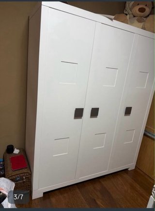 Dormitorio juvenil completo:cama, armario y mueble