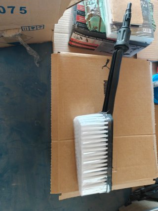 Cepillo para máquina a presión