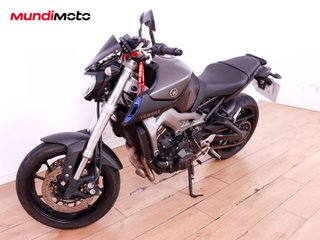 YAMAHA MT 09