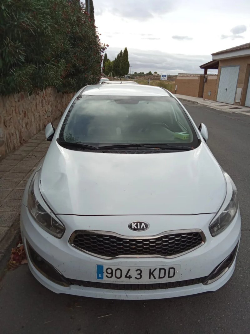 KIA Ceed 2017 - foto 1
