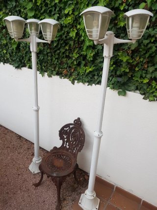 2 Faroles de jardín blancos