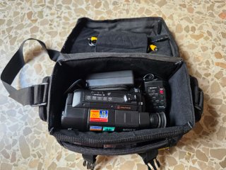 Sony Handycam CCD-TR412E Video8 XR 64x