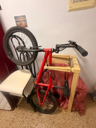 Bicicleta BMX Roja