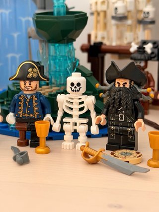 Coleccion LEGO Piratas del Caribe 4 sets LOTE