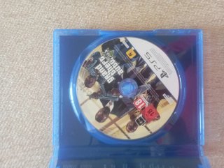 Lote 3 juegos PS5: FC 26, MotoGP 25, GTA V