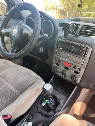 Alfa Romeo 147 2004