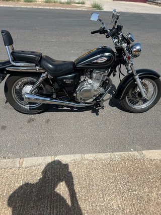 Suzuki Marauder 250 Cruiser Negra