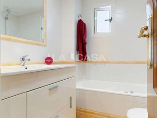 Piso en venta en La Malva-rosa en Valencia