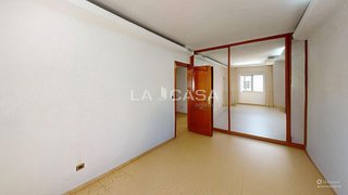 Piso en venta en La Malva-rosa en Valencia