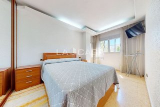 Piso en venta en La Malva-rosa en Valencia
