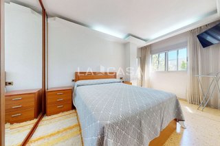 Piso en venta en La Malva-rosa en Valencia