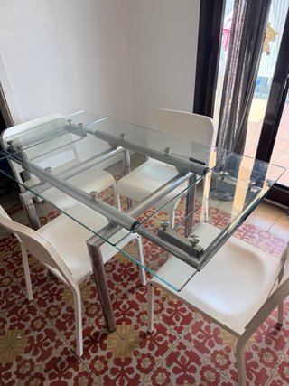 Mesa de cristal extensible mas 4 silla ikea