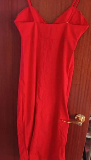 Vestido rojo con botones