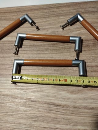 Tiradores metal y madera (4 unidades)