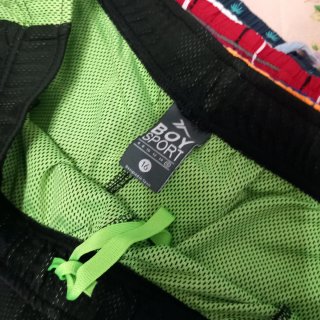 Bermudas Tenth Negro y Verde