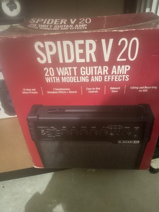 Line 6 Spider V 20 Amplificador Guitarra