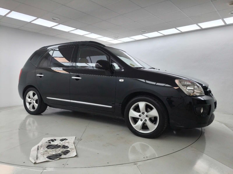 Vendo KIA Carens 2008 - foto 1