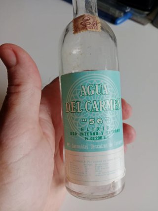 Antigua Botella Agua del Carmen
