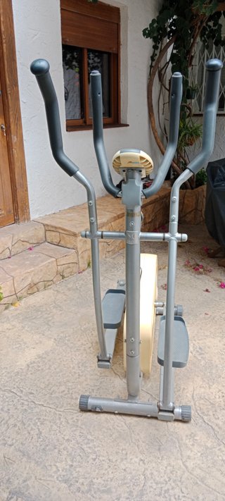Máquina Elíptica Domyos