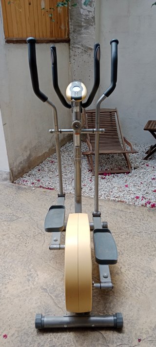 Máquina Elíptica Domyos