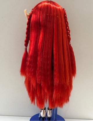 Muñeca Rainbow High ruby