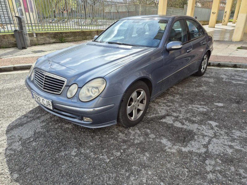 Mercedes-Benz Clase E 2003 - foto 1