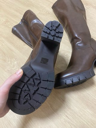 Botas altas marrones con plataforma