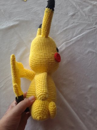 Peluche Pikachu Amigurumi Crochet (Hecho a Mano)