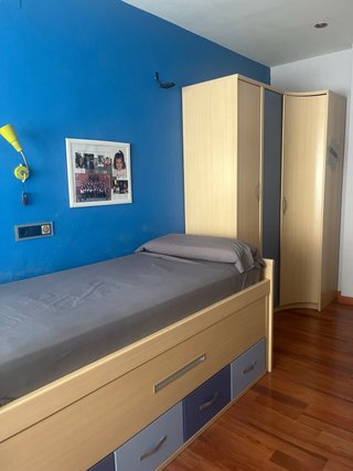 Cama nido con armario rincón