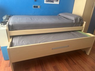 Cama nido con armario rincón