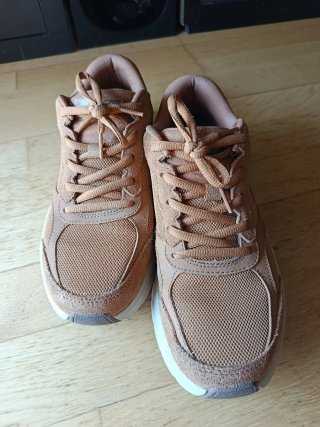 Zapatillas Skechers Arch Fit Talla 41 Camel
