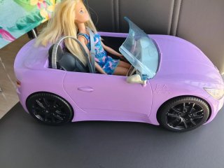 Coche Barbie Morado con Muñeca