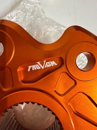 Cubierta Piñón Trasero Moto KTM Naranja