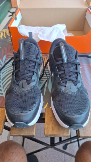 Zapatillas Nike Negras y Blancas