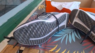Zapatillas Nike Negras y Blancas