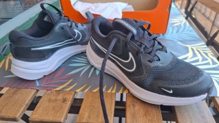 Zapatillas Nike Negras y Blancas