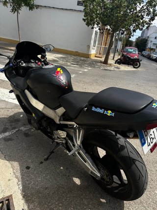 Honda CBR 929 Fireblade RR Negra