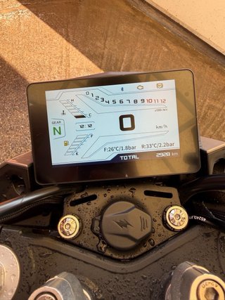 QJ MOTOR SRK 125 S Naked Moto