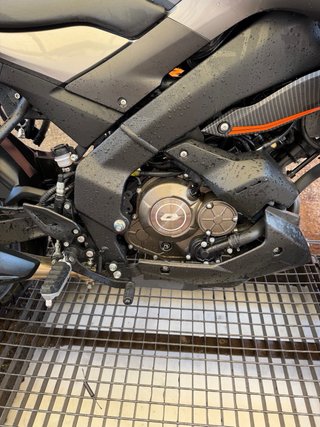 QJ MOTOR SRK 125 S Naked Moto